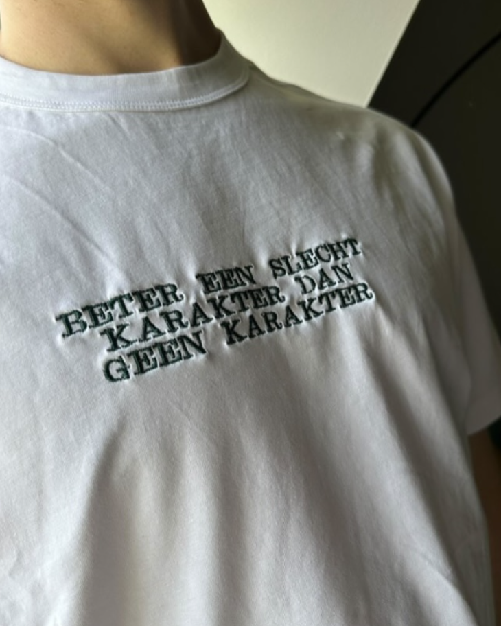 T-Shirt met Naam/ Romeinse Cijfers/ Spotifycode/ Quote - Medium (MAX 20x20cm)